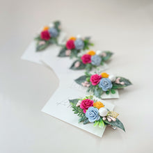 Load image into Gallery viewer, Spring Floral Clips - Olive