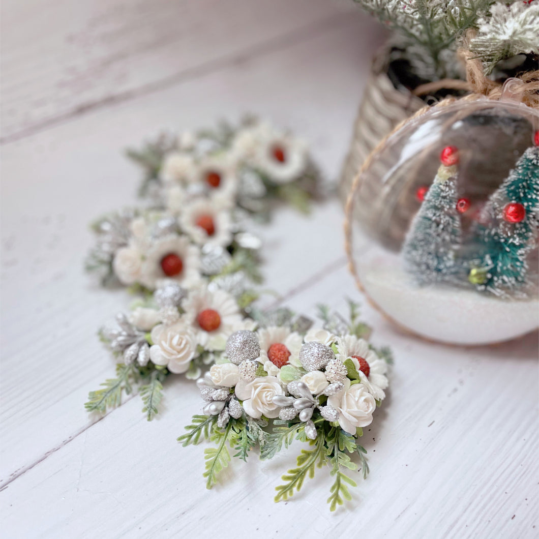 Christmas Floral Clips - White